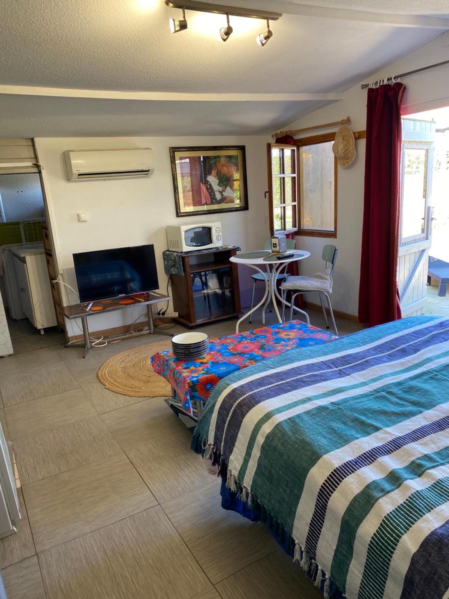 Chalet Des Oliviers 20Mn Des Plages Climatise Μπεζιέ Εξωτερικό φωτογραφία